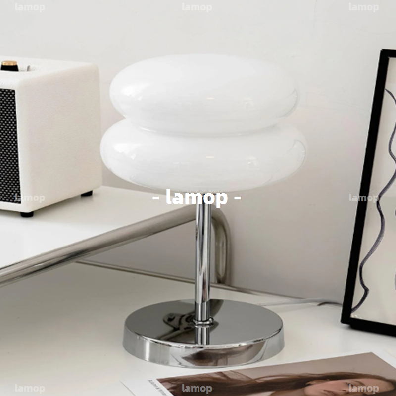 バウハウス クリームグローブ テーブルランプ ミッドセンチュ - Decor Lighting Lamps のレビューと価格